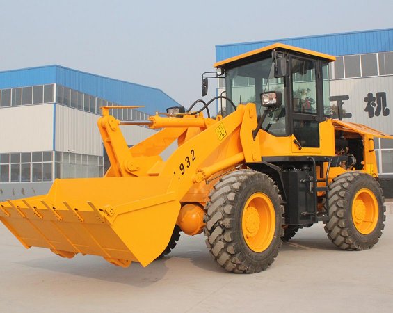 Колесный погрузчик ZL932
