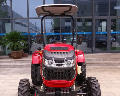 TE504 Greenhouse & Orchard Tractor-1