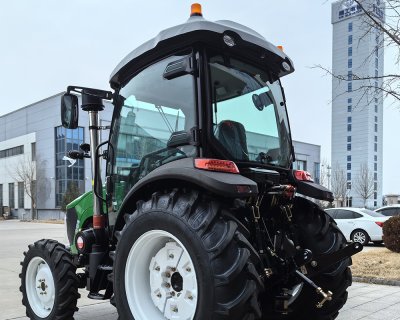 Tractor TB904-7